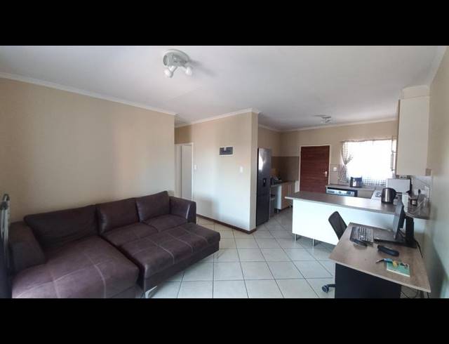 2 BEDROOM PROPERTY TO RENT IN MONAVONI